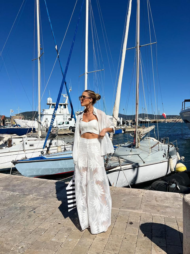 Conjunto calça em tela com top em linho